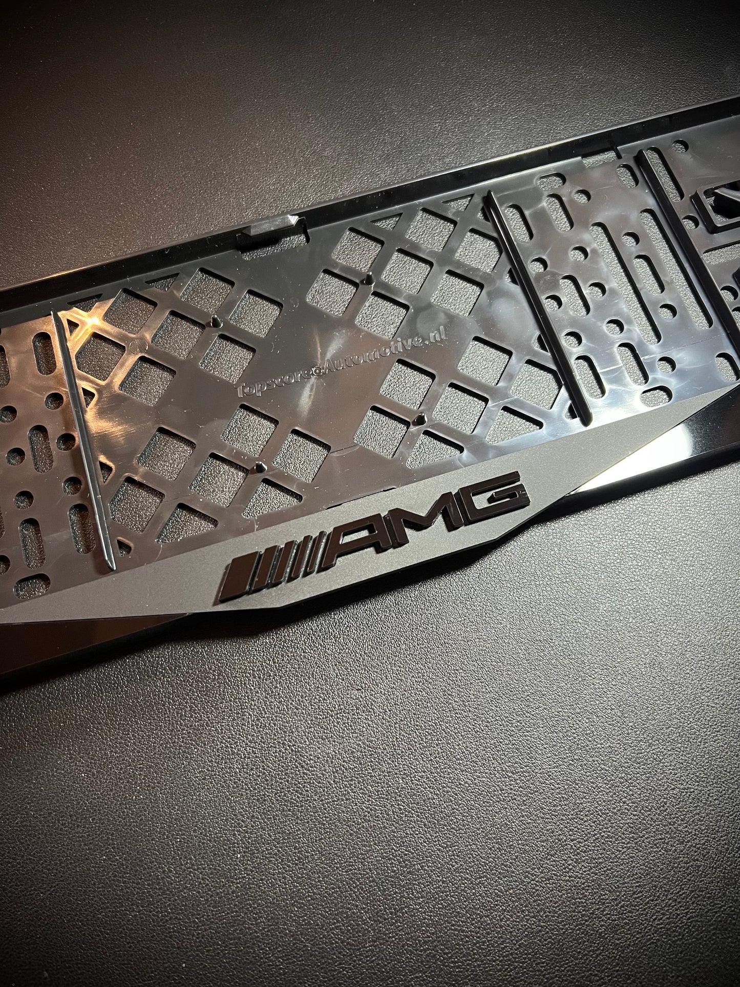 Mercedes AMG : Kentekenplaathouder