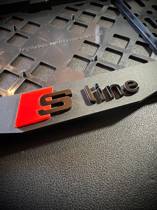 Audi S-Line : Kentekenplaathouder
